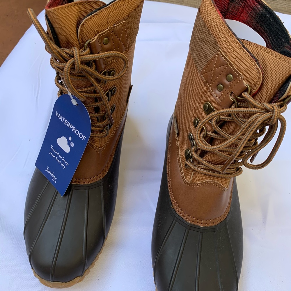 Cordero Women’s lace up duck boots